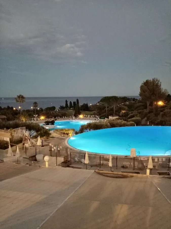 Cap Esterel Studio H3 Saint-Raphael  Apartment Saint-Raphael (Var)