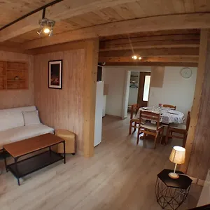 https://chalet-avec-terrasse-et-vue-sur-le-mt-blanc.hotels-rhonealpes.com